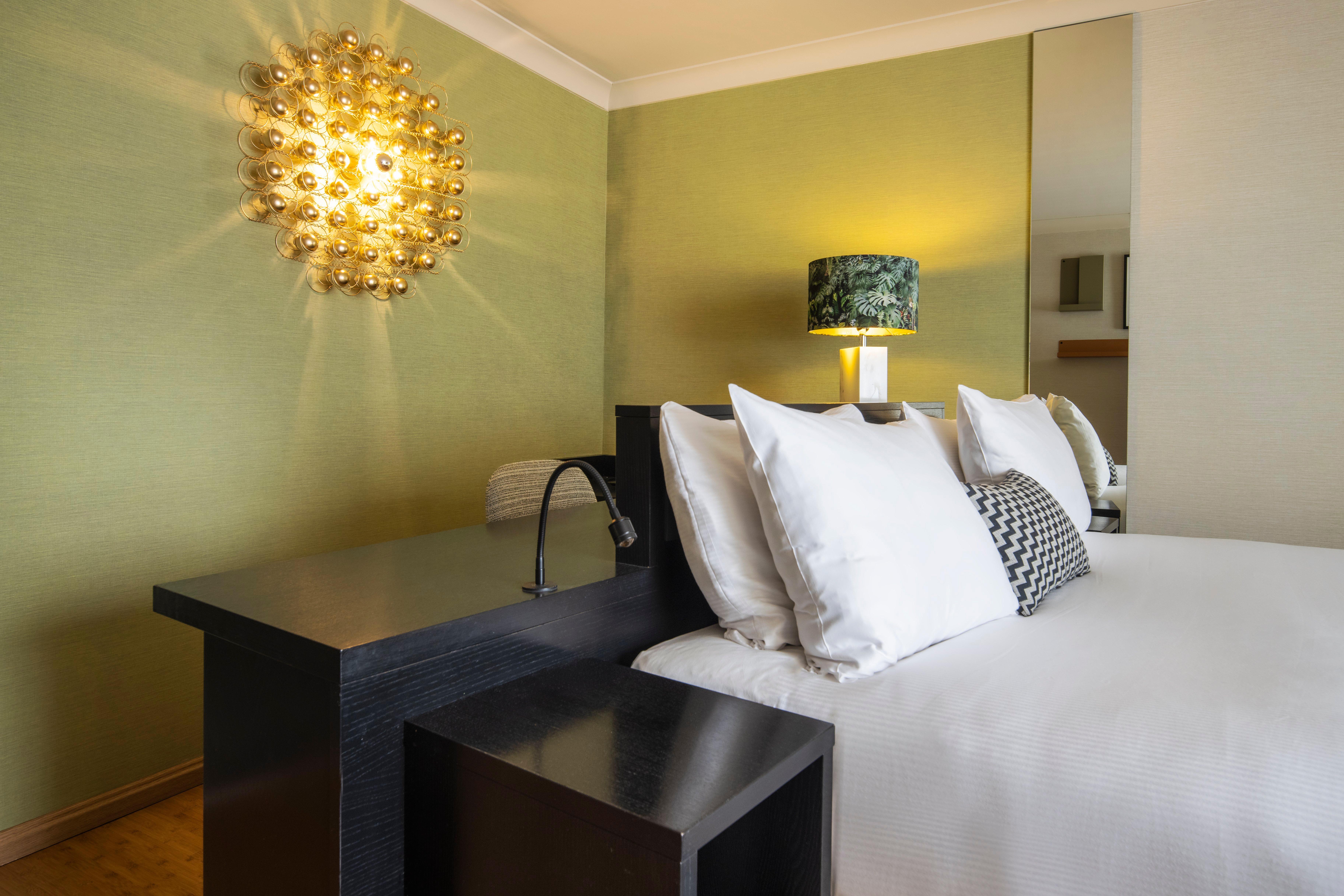 Hotel Brussels Airport By Ihg
